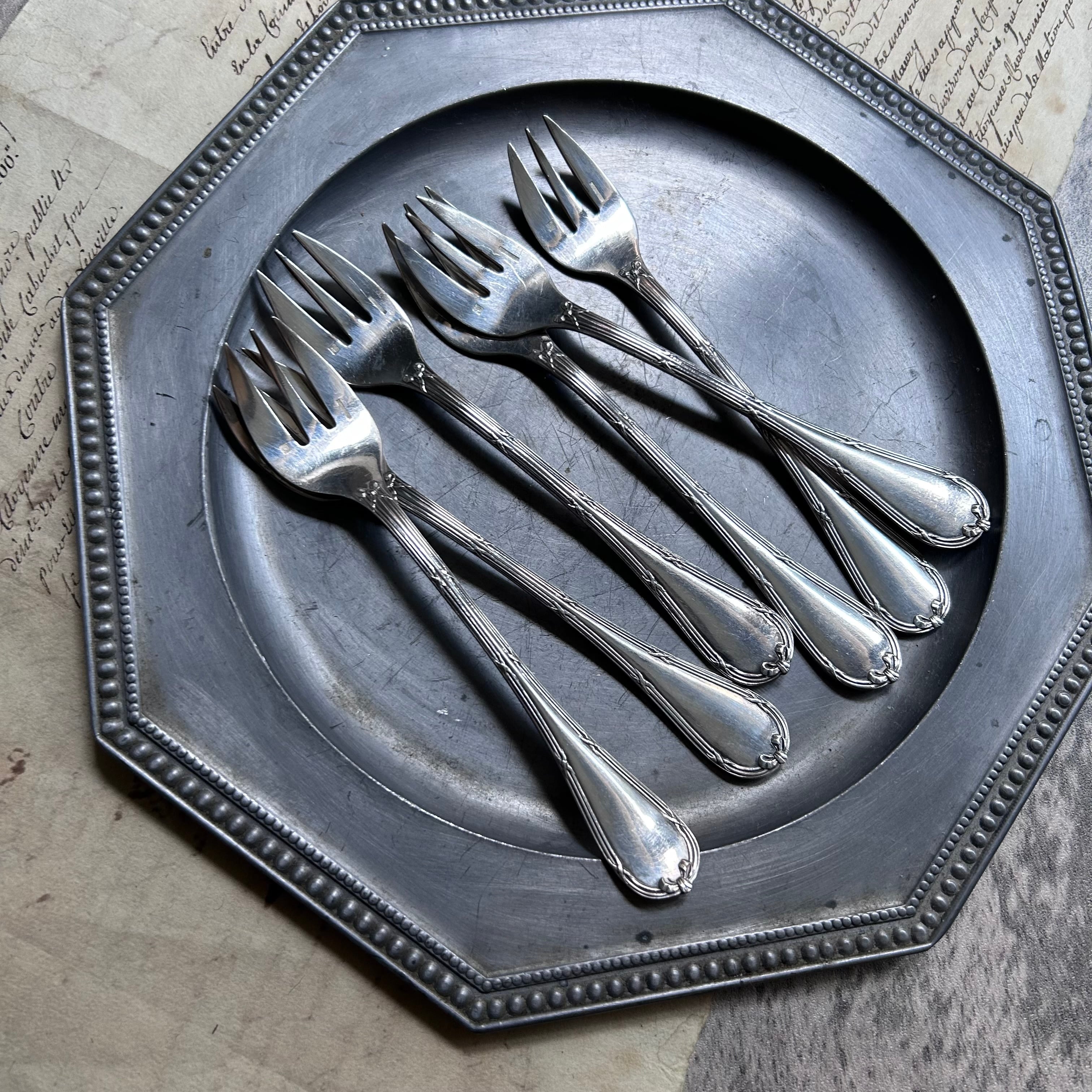 3733f100de064e2320eeb170a8bd80