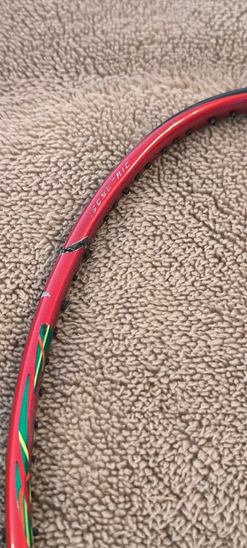 ジャンク品】アストロクス88d 4UG5 4本セット バドミントン ラケット